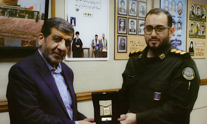 نشان خادمی شهدا
