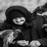 به تو چه؟ می‌خوام نوه‌مو ماچش کنم
