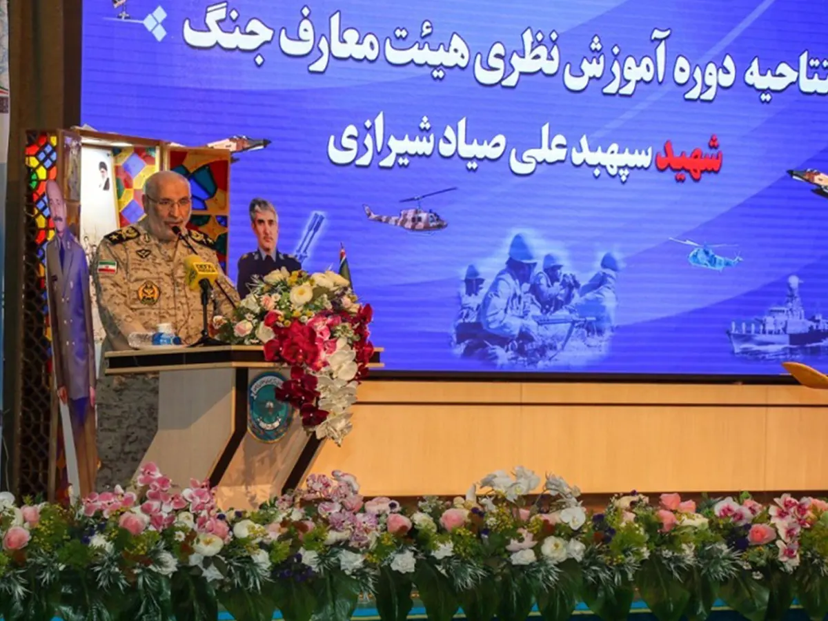 امیر سرتیپ «ناصر آراسته» رئیس هیئت معارف جنگ شهید صیاد شیرازی در بیست و دومین دوره تئوری هیئت معارف جنگ شهید صیاد شیرازی