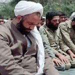 دعوت رزمندگان از آقای قرائتی در جبهه